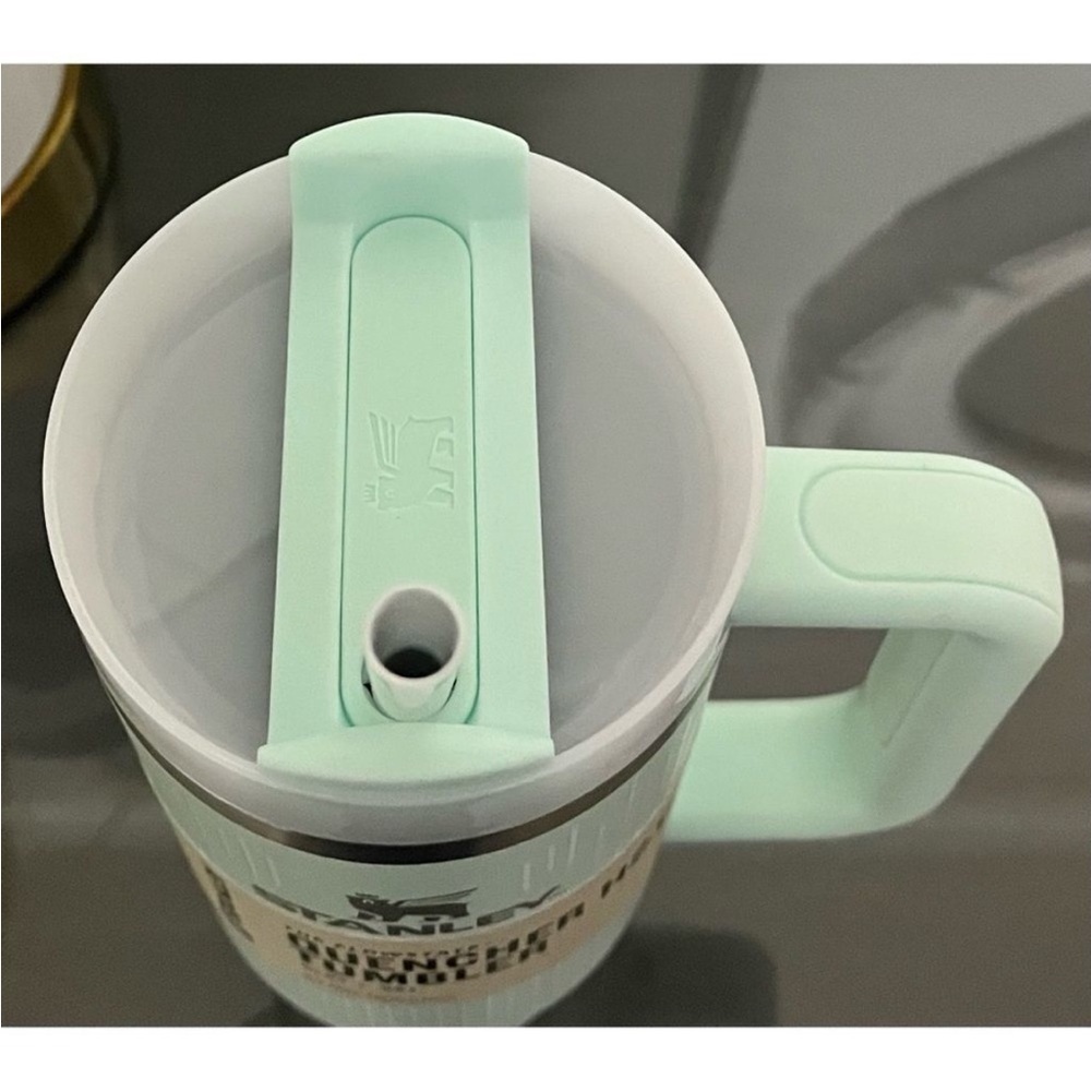 π¦π NWT STANLEY | Quencher H2.0 Flowstate Clean Slate Mint Rain 30z - Picture 2 of 3
